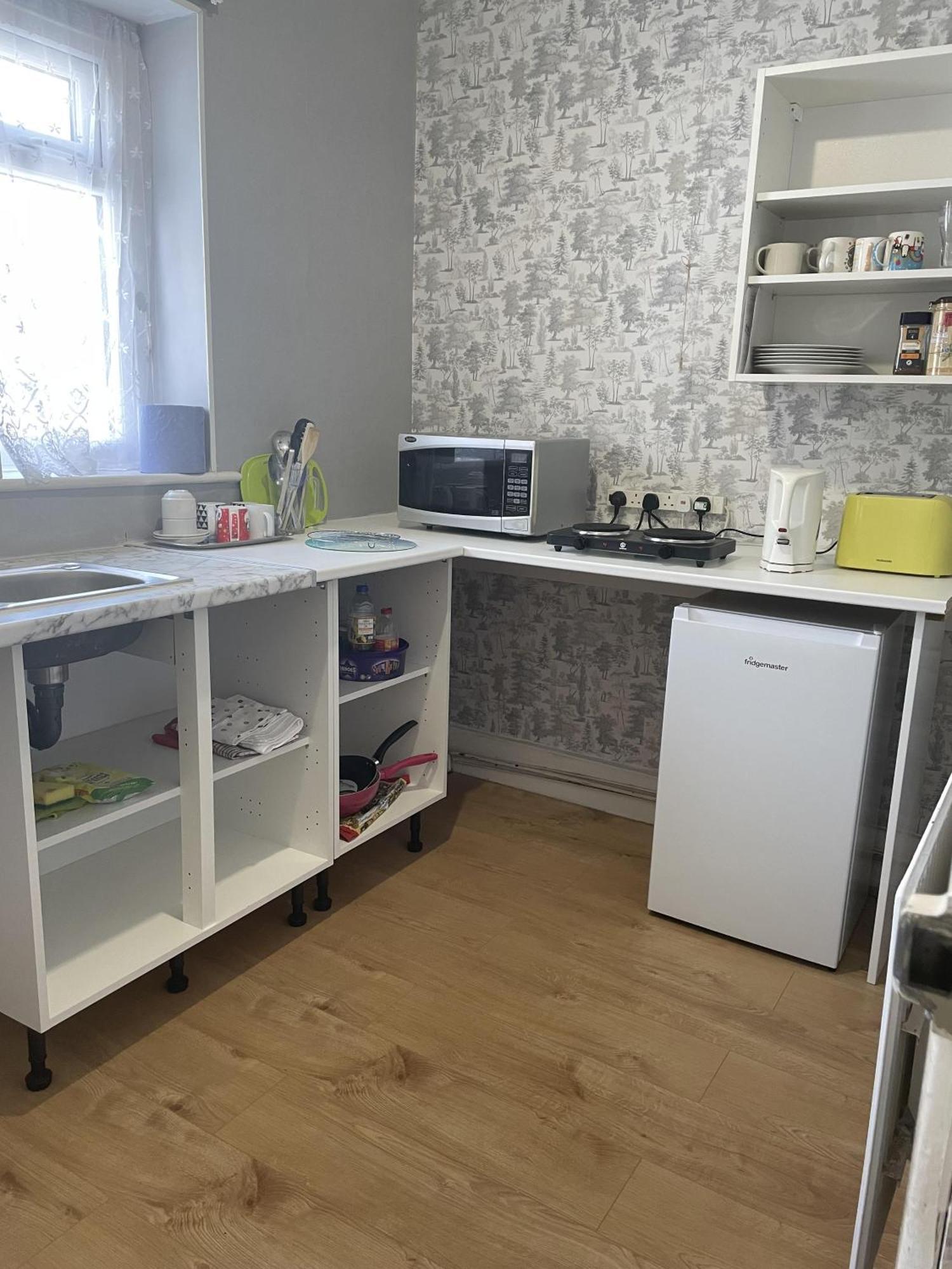 Renovated 4-Bed Home - Sleeps 9 - Parking - Spa Blackpool Exterior photo